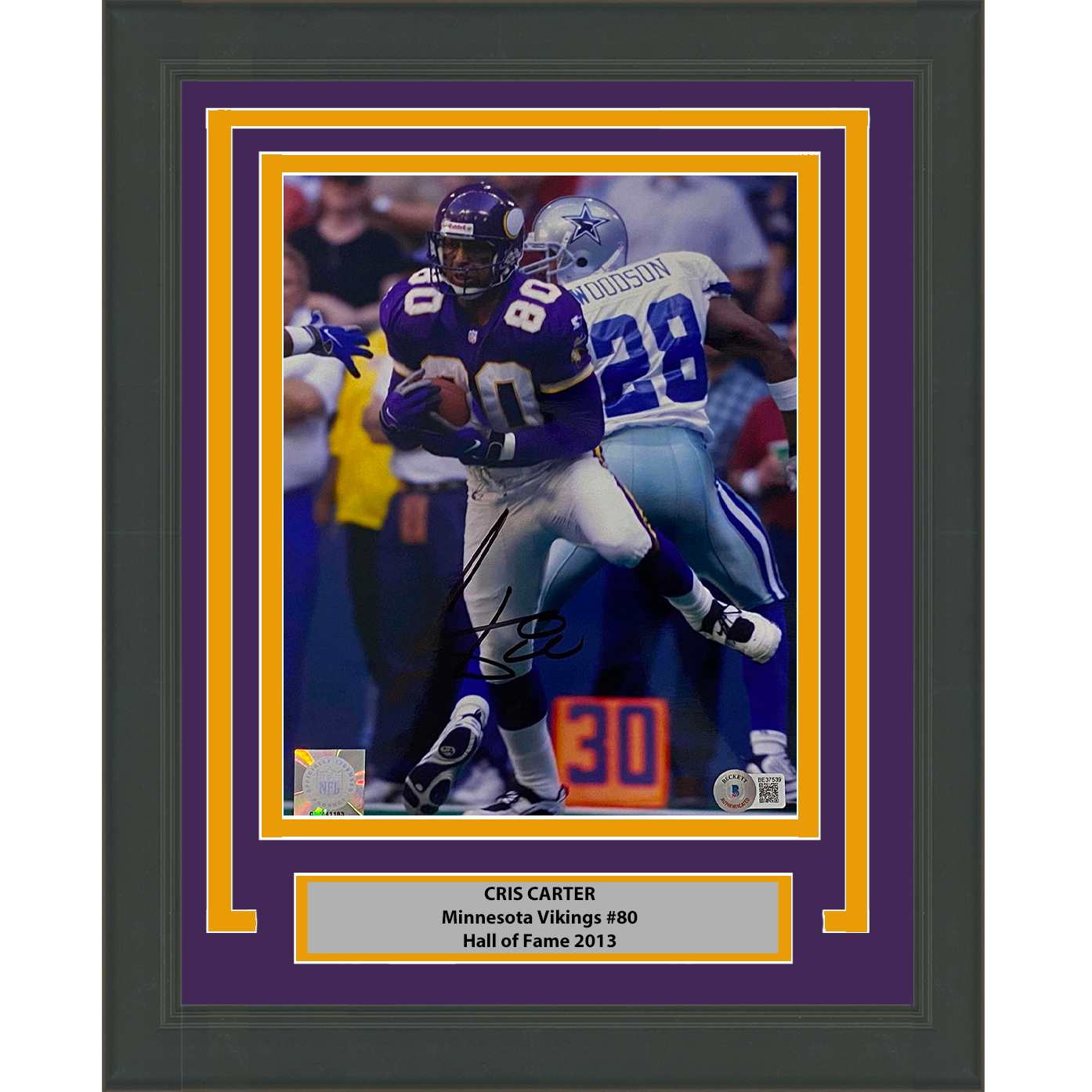 Framed Autographed/Signed Cris Carter Minnesota Vikings 8x10 Football Photo Beckett BAS COA #2