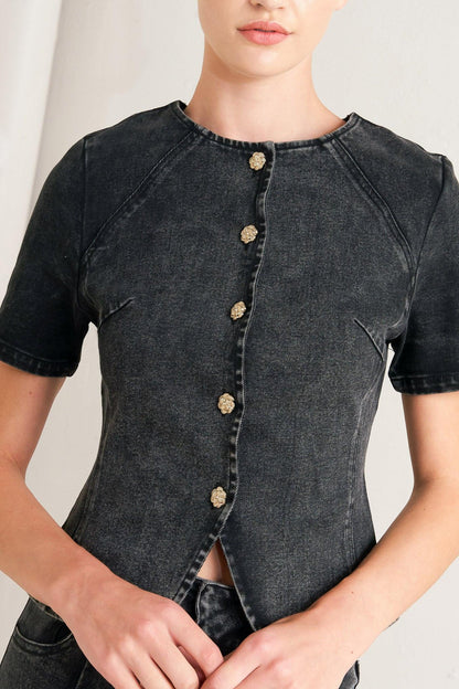 ELEGANT EVERYDAY LOOK DENIM JACKET