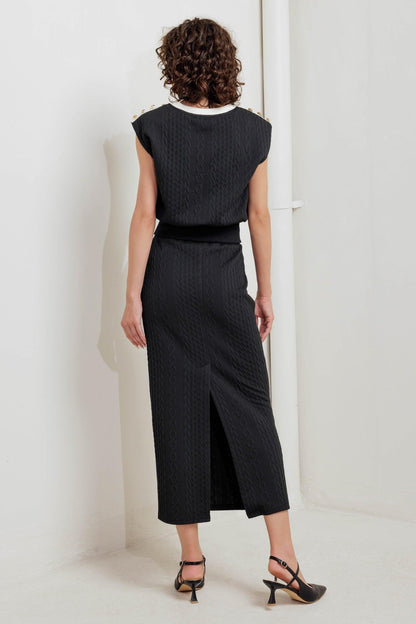 URBAN LUXE COMMAND KNIT MIDI SKIRT
