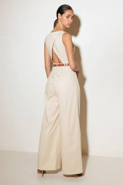 EVERYDAY ESSENTIAL WOVEN JUMPSUIT