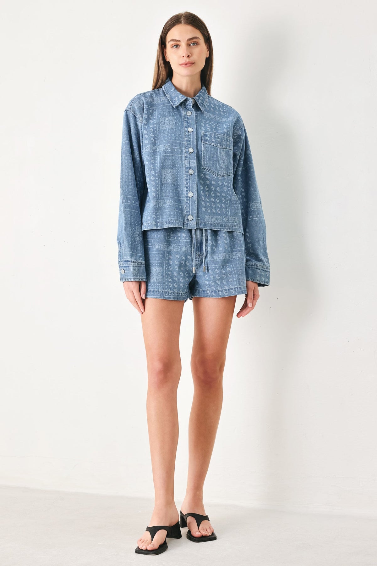 VINTAGE BANDANA DENIM SHORTS
