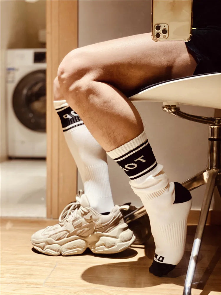 Men's Nylon Sports Socks Long Tube Football Comfortable Socks