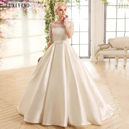 Customized Modest Lace Satin Wedding Dress Scoop Neck Half Sleeves Ball Gown Sweep Train Bridal Dresses Vestido Noiva
