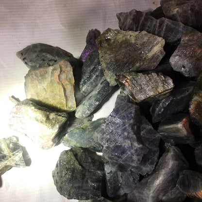 Natural Raw Labradorite Tumbled Rough Stones Quartz Purple Crystals Mineral Energy Stone Healing Decorate