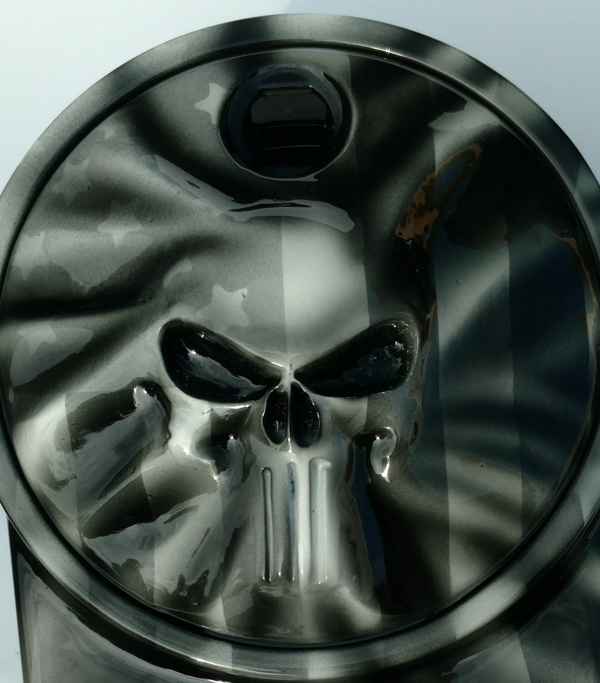 3D Skull with American flag Harley fuel door