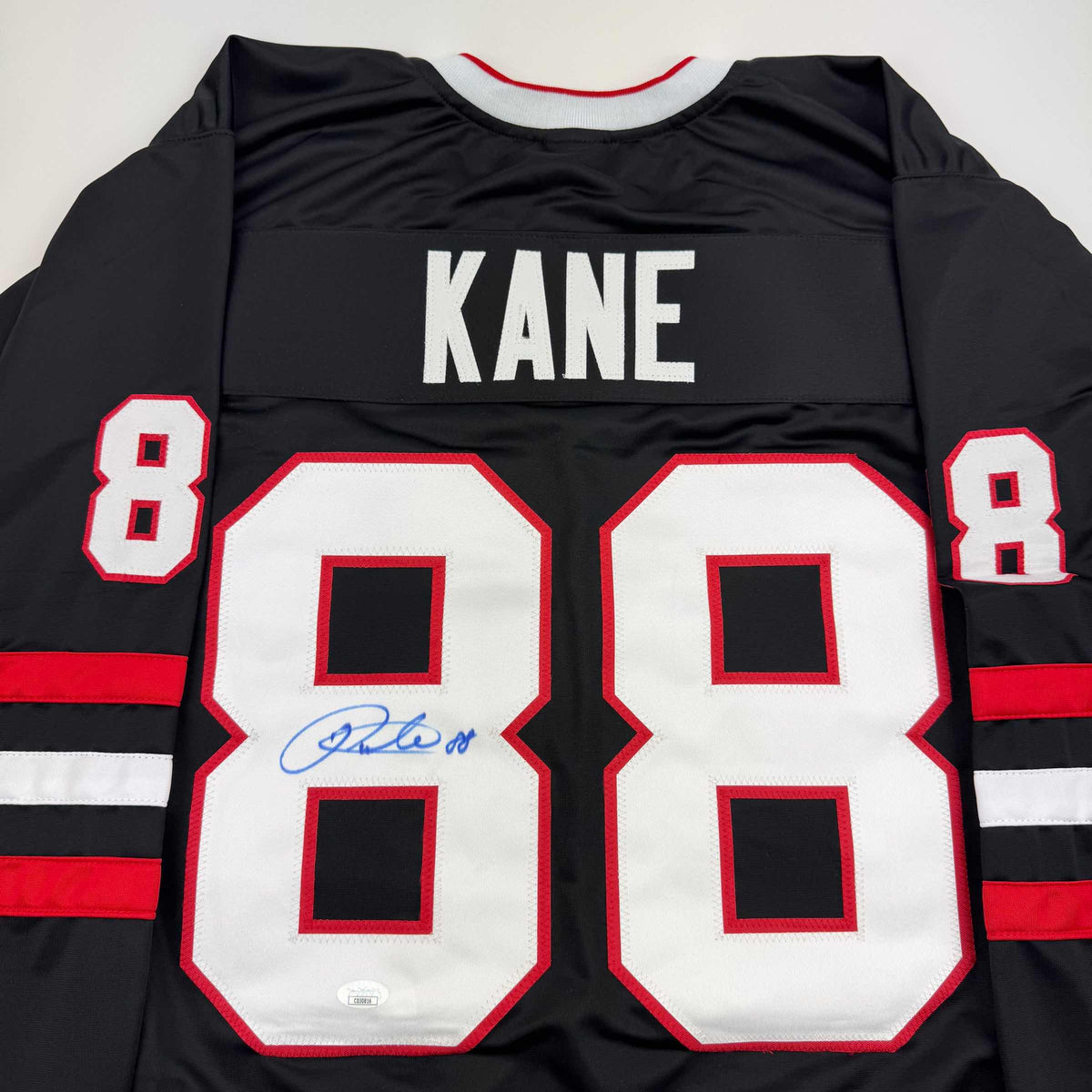 Autographed/Signed Patrick Kane Chicago Black Hockey Jersey JSA COA