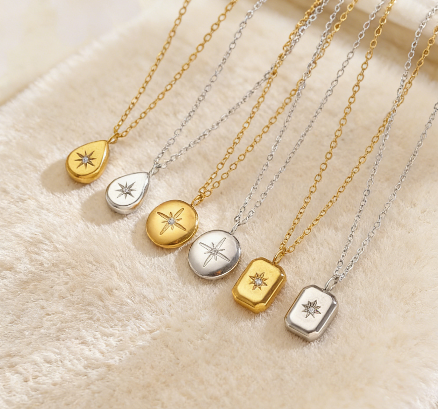 Minimalist Eight-Pointed Star Zircon Necklace