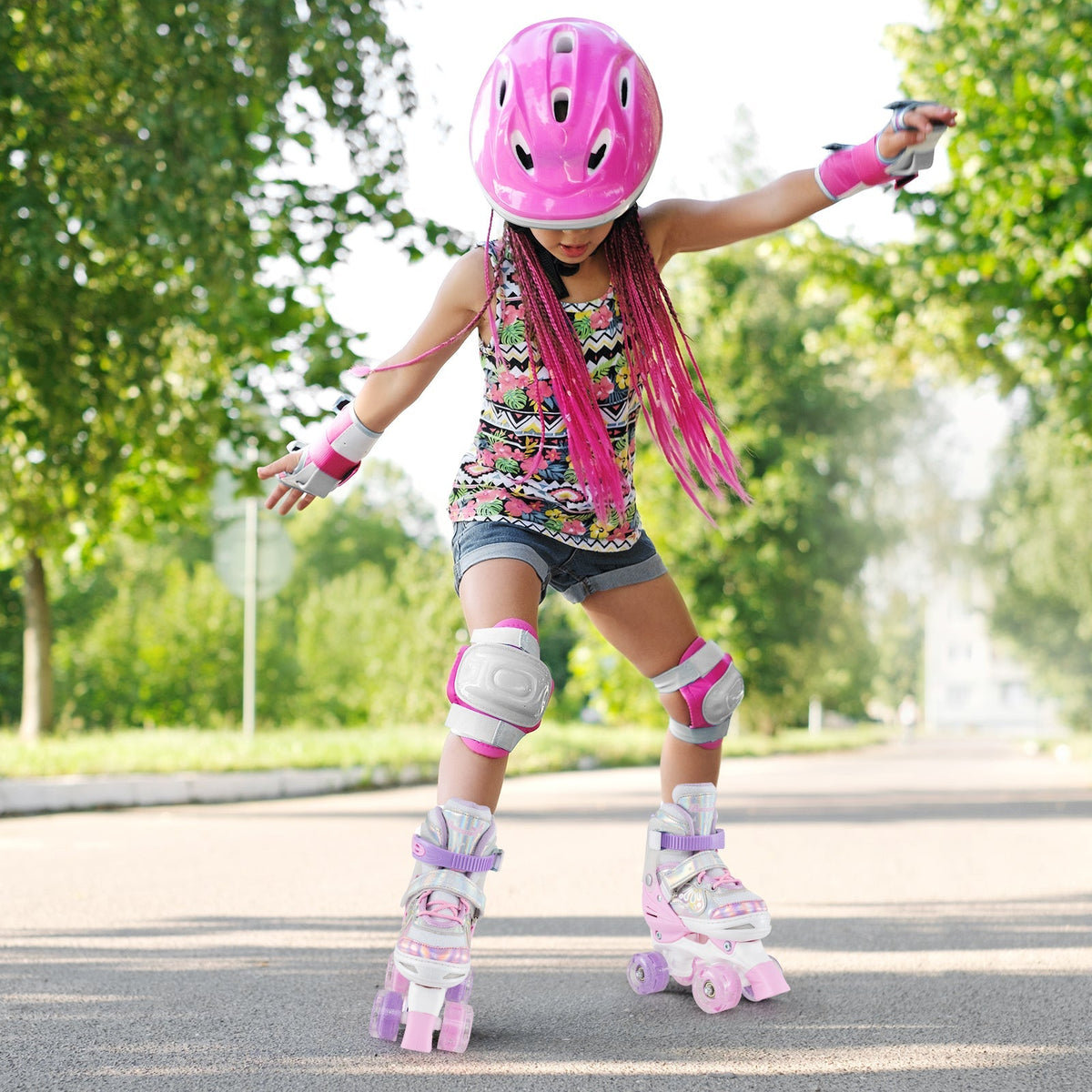 Kids Roller Skates 4 Sizes Adjustable Quad Skates with Light-up Wheels and Safety Protection