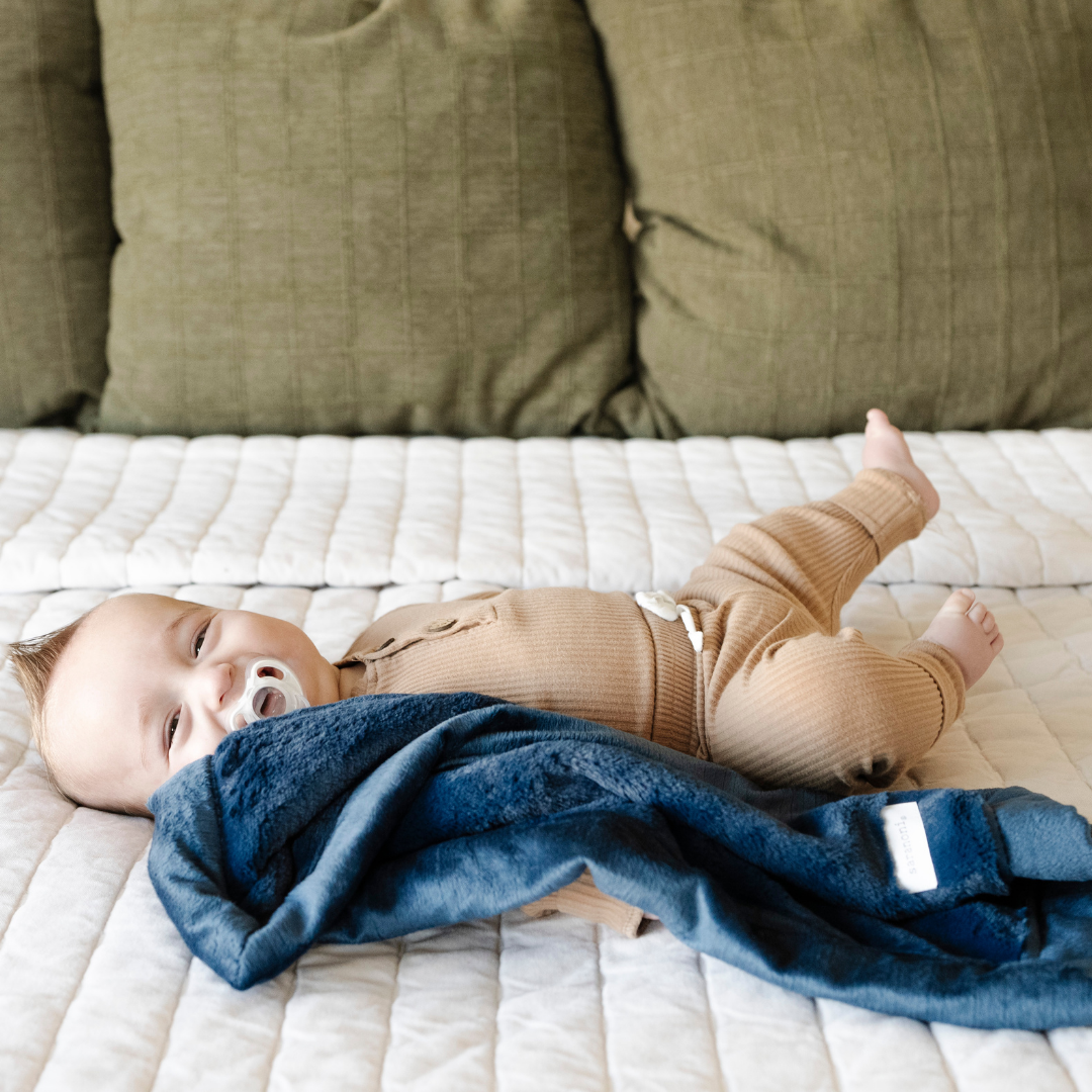 Lush Mini Blankets by Saranoni