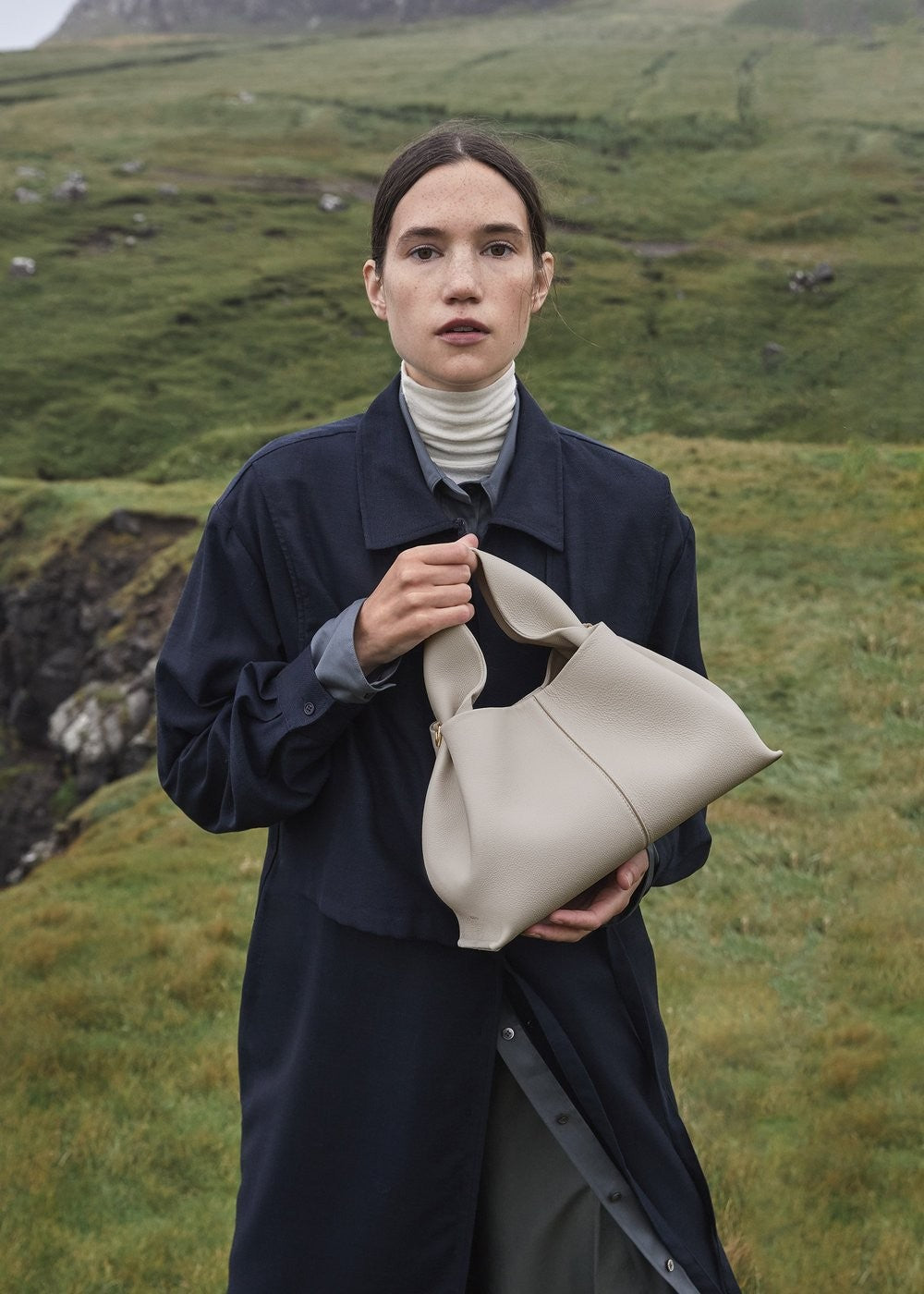 Cloud bag female, popular tote bag,  shoulder top handle bag