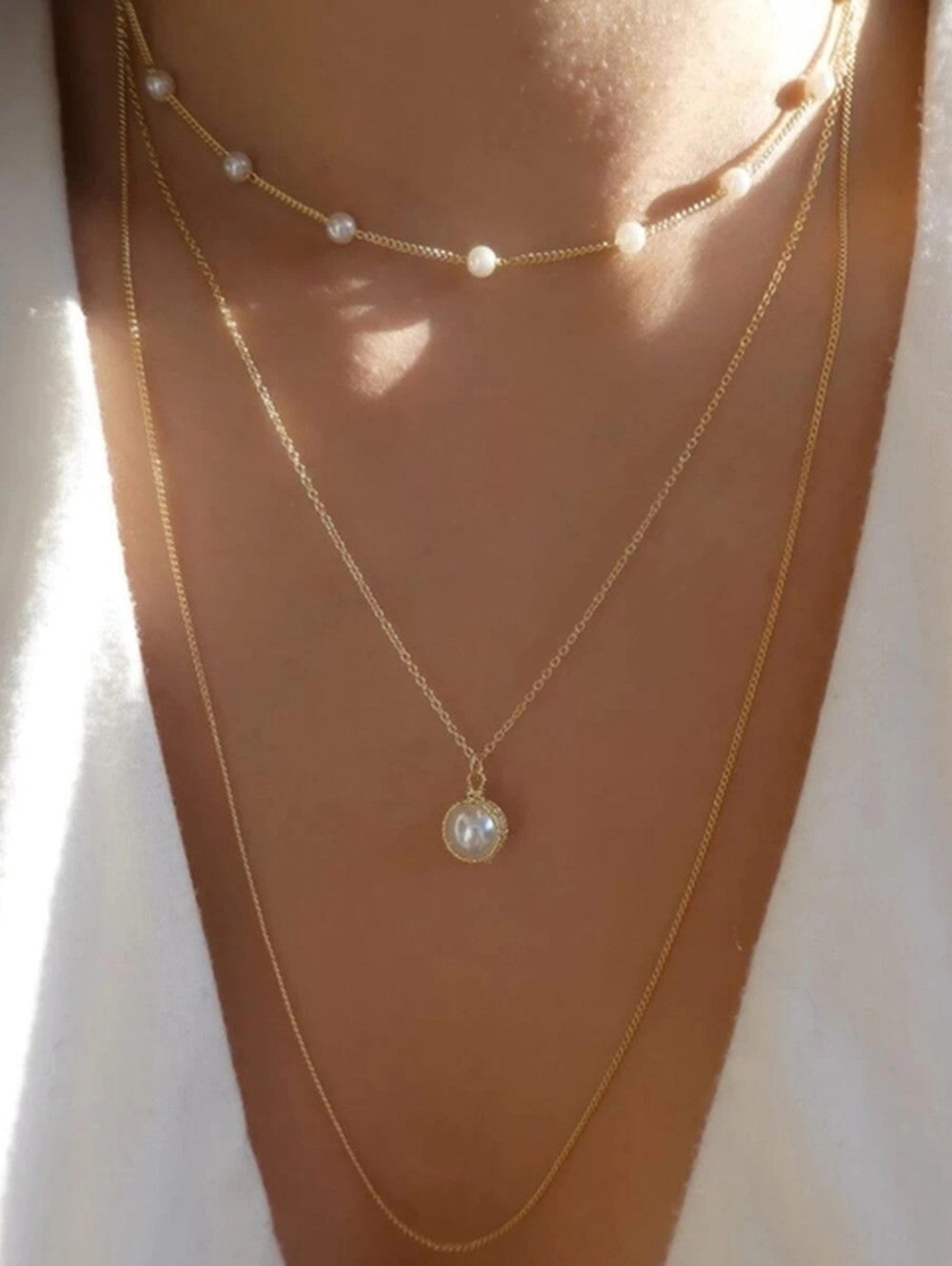 Pearl Daisy Necklace