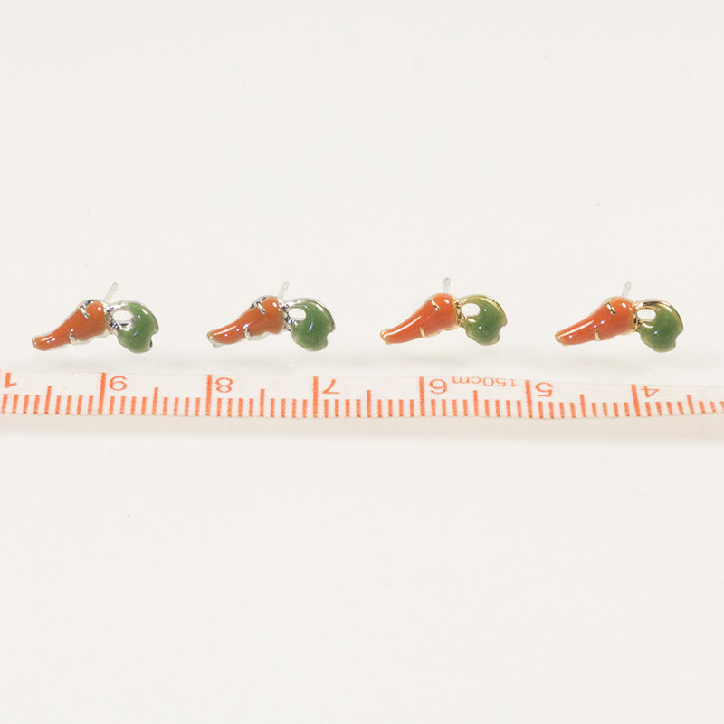 Enamel carrot Stud Earring