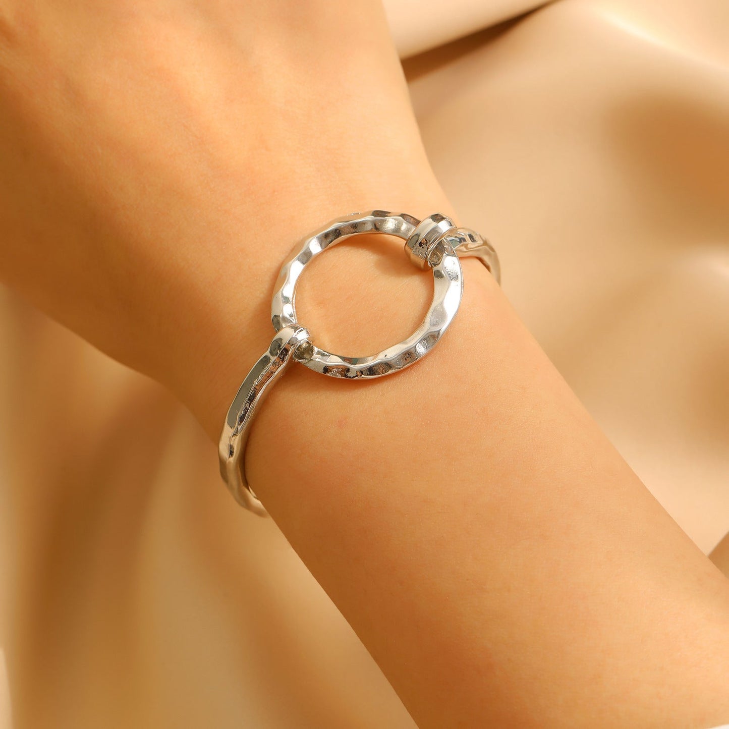 Exaggerated Alloy Round Square Geometric Electroplated Bracelet Fashion Minimalist