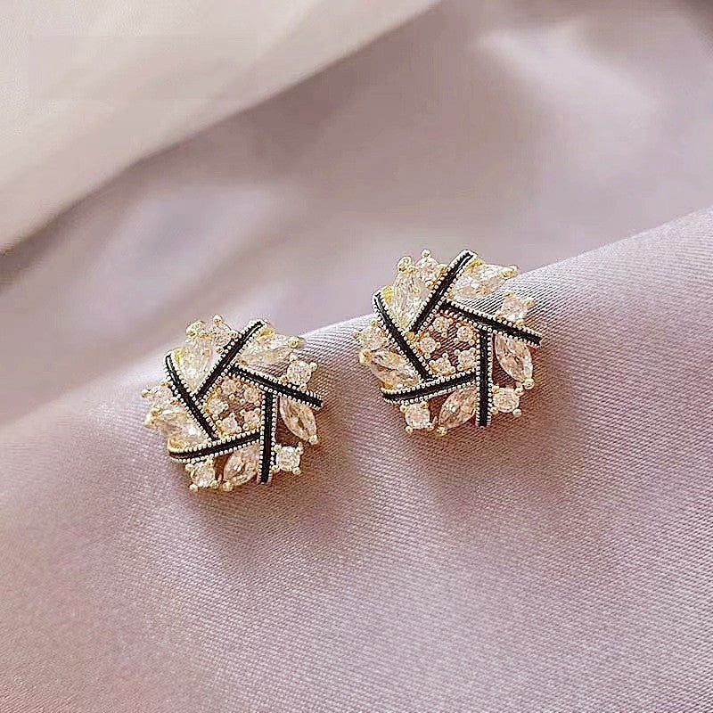 Crystal Daisy Snowflakes Stud Earrings