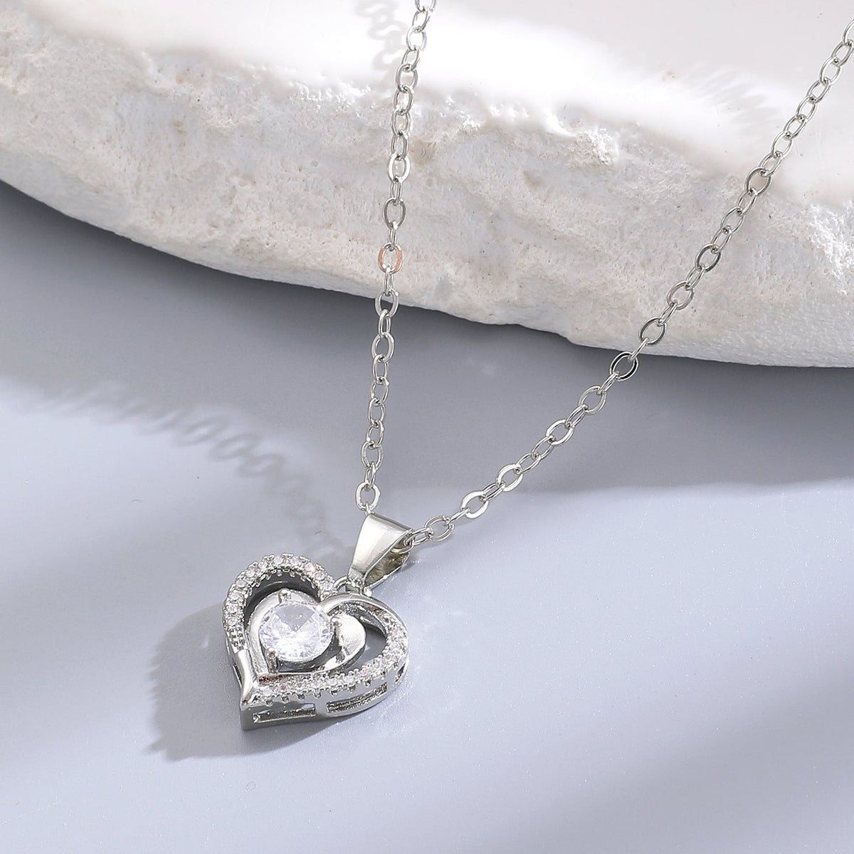 Ocean Heart Valentine's Day Copper Inlaid Zircon Heart Necklace Mother's Day Gift