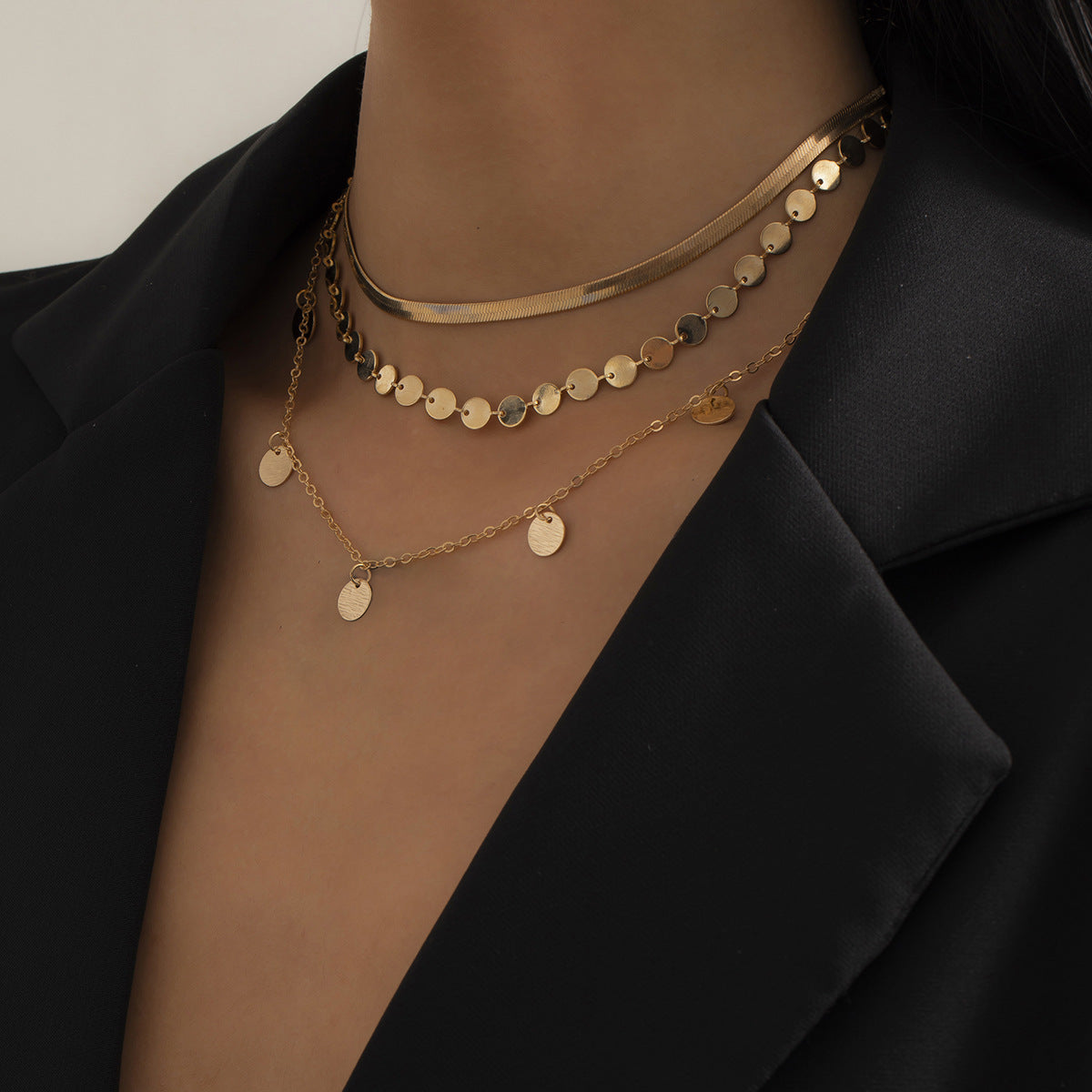 Geometric Flat Snake Bone Chain Sequins Necklace