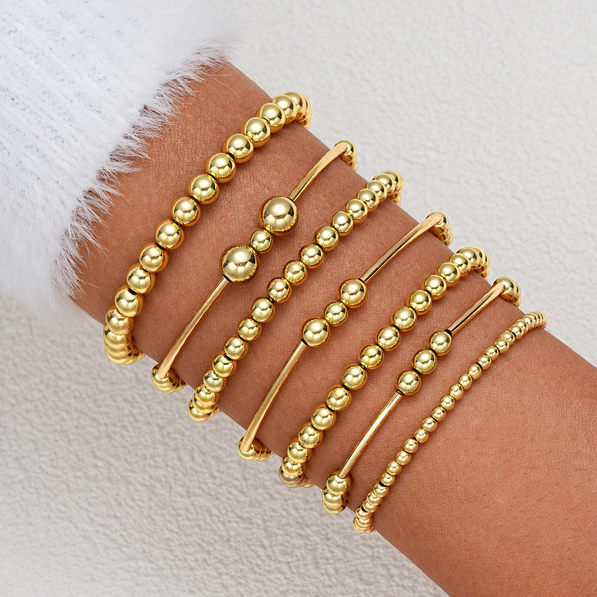 Metallic round beads layer bracelet