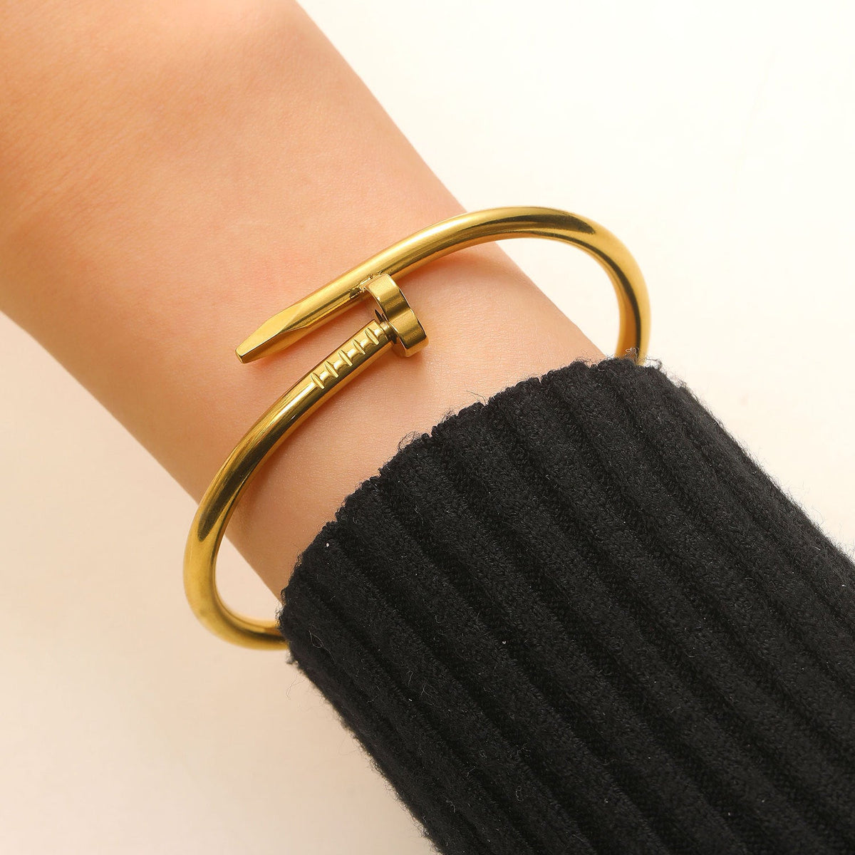 Stainless Steel Gold Bangle Set Zircon Inlaid Nail & Lucky Four Leaf Clover Bangles