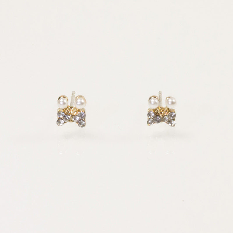 Sweet Crystal Pearl Studs Earring