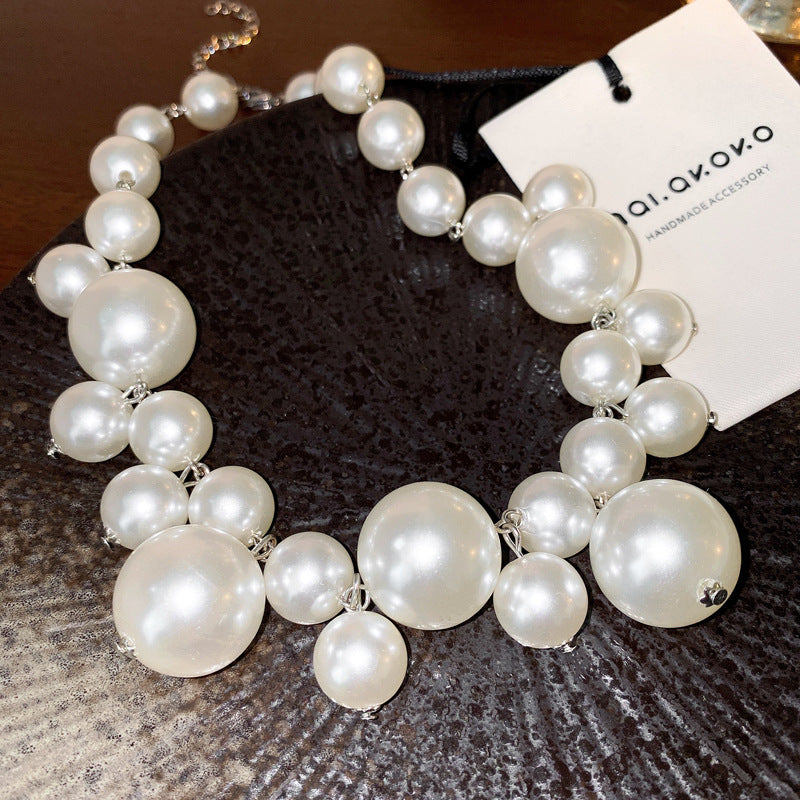 Chunky Exaggerated Large Pearl Choker Necklace