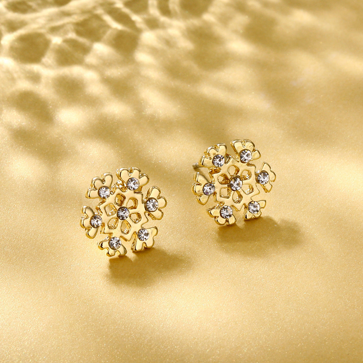 Rhinestone Snowflakes Earring