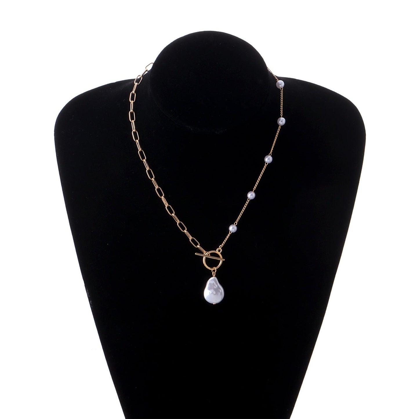Vintage Pearl Round Bead Necklace Womens