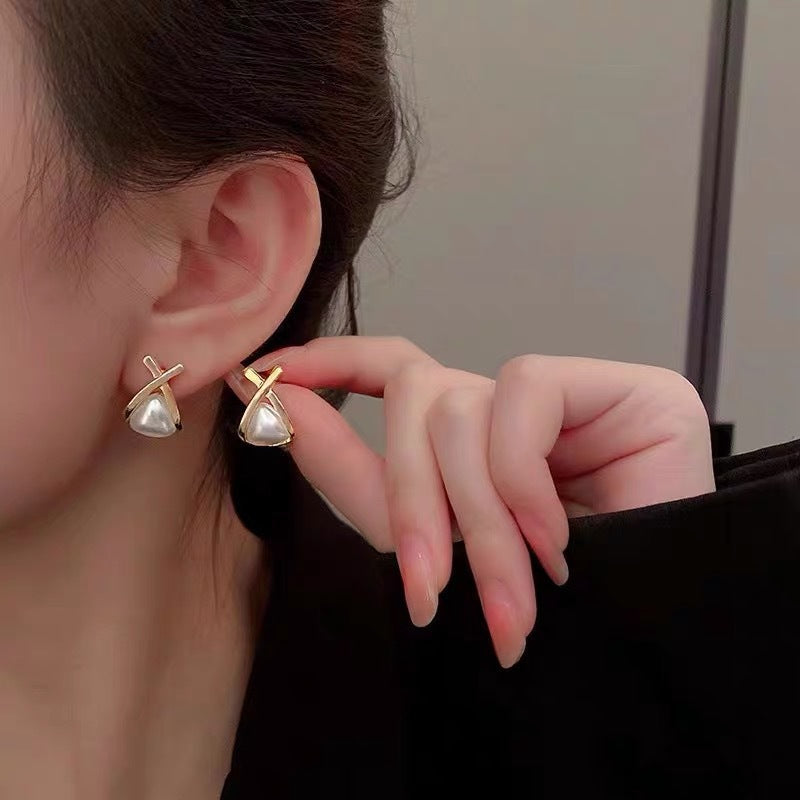 Geometric Triangle Pearl Stud Earrings
