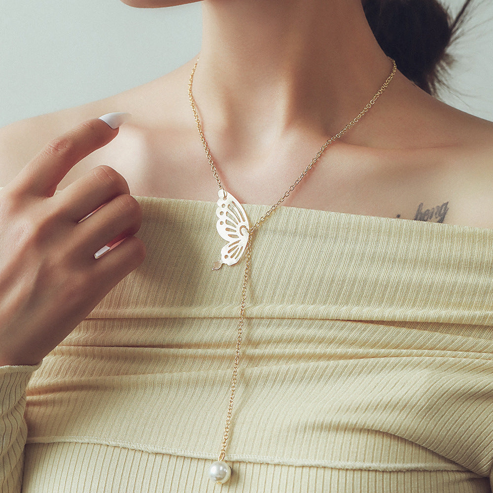 Hollow Butterfly Imitation Pearl Necklace