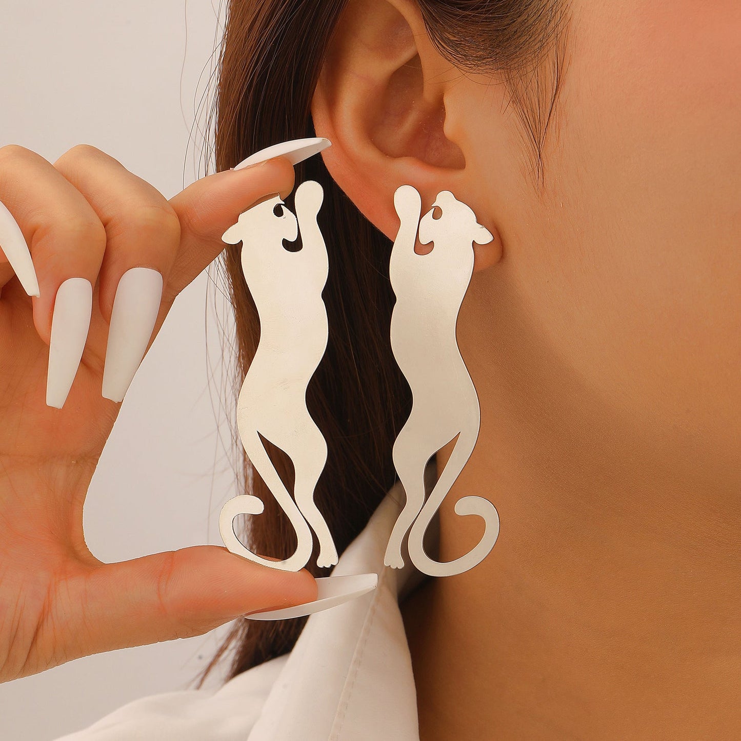 Personality Metal Leopard Stud Earrings High-End Exaggerated Cheetah Earrings