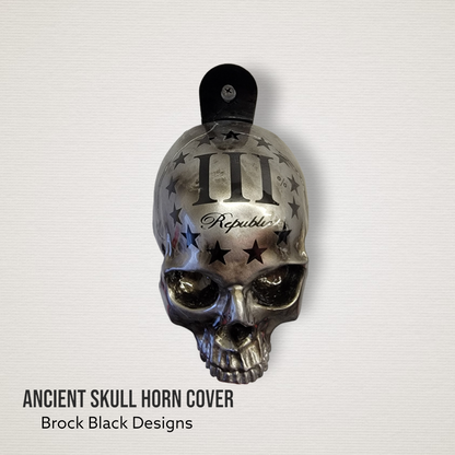 Horn cover with 3D Ancient skull theme