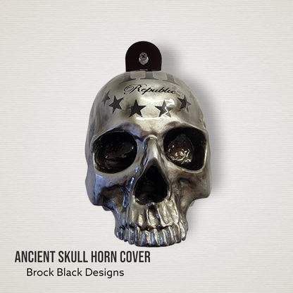 Horn cover with 3D Ancient skull theme