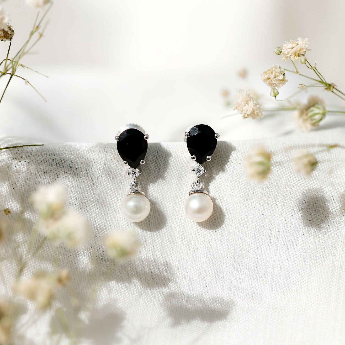 6 Carat Freshwater Pearl Drop Earrings with Black Onyx