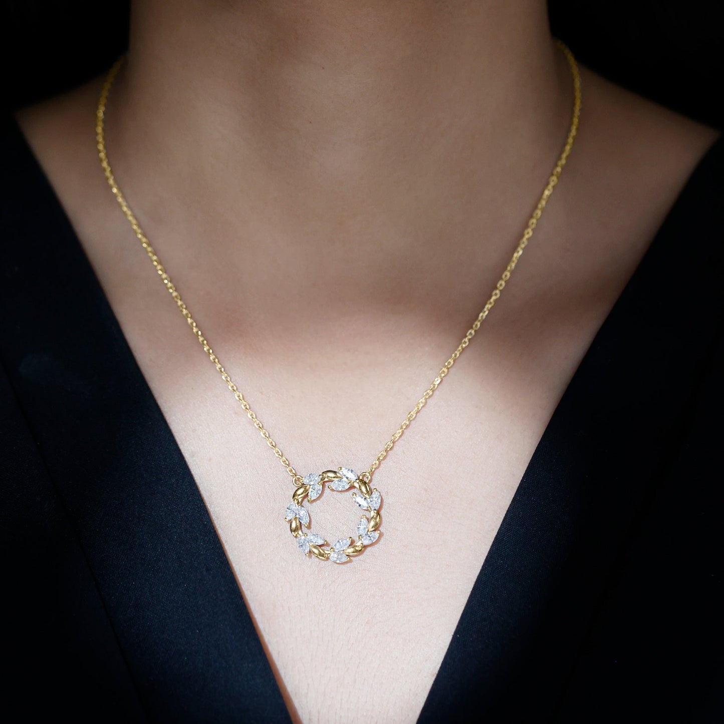 Lab Grown Diamond Nature Inspired Circle Necklace