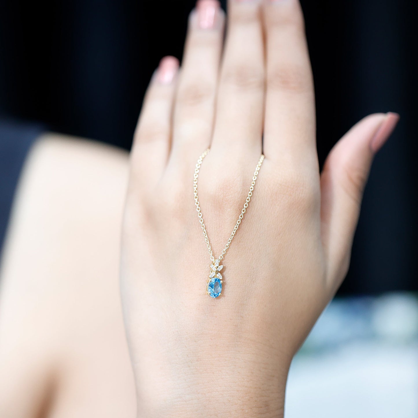 Oval Cut 0.65 Carat Swiss Blue Topaz and Diamond Flower Necklace with Chain