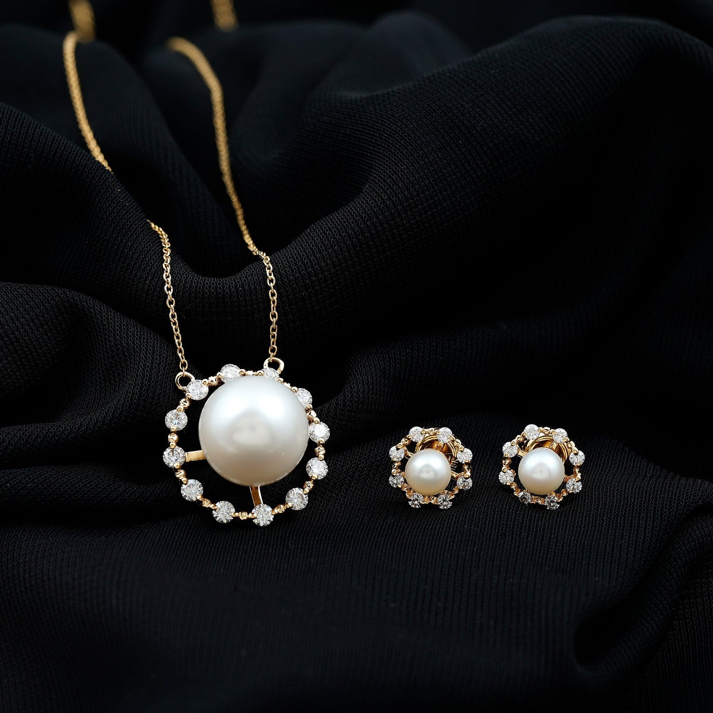 Genuine Freshwater Pearl Halo Necklace and Earrings Set with Certificate