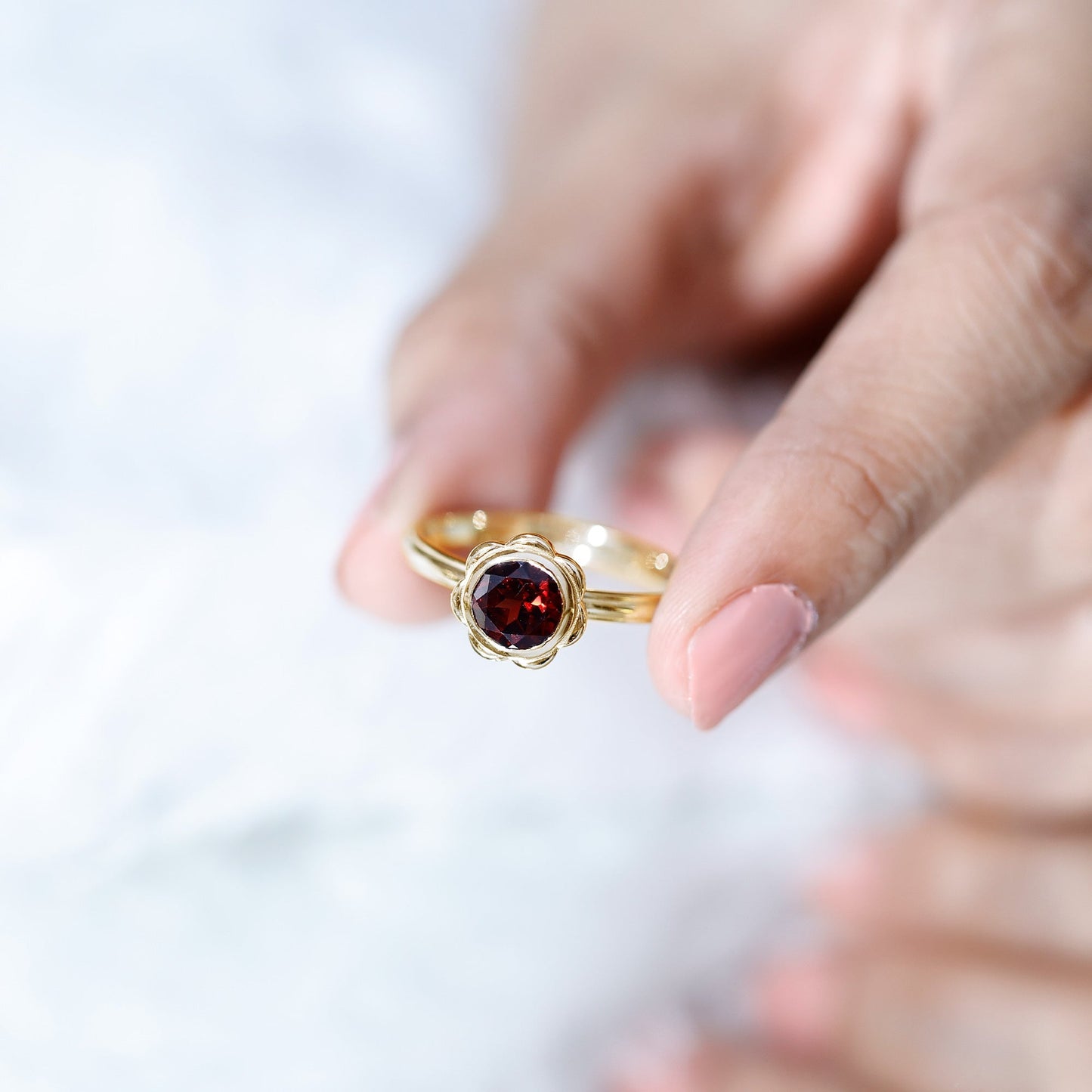 1.7 Carat Round Cut Garnet Flower Engagement Ring for Women