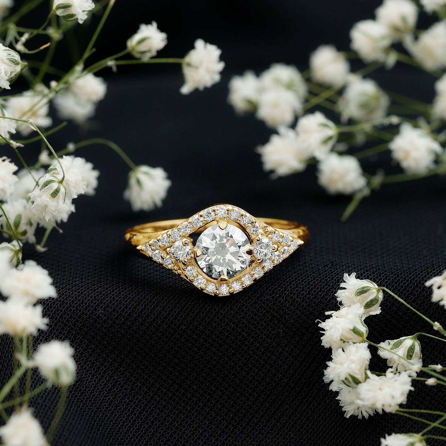 Certified 0.9 Carat Lab Grown Diamond Classic Engagement Ring