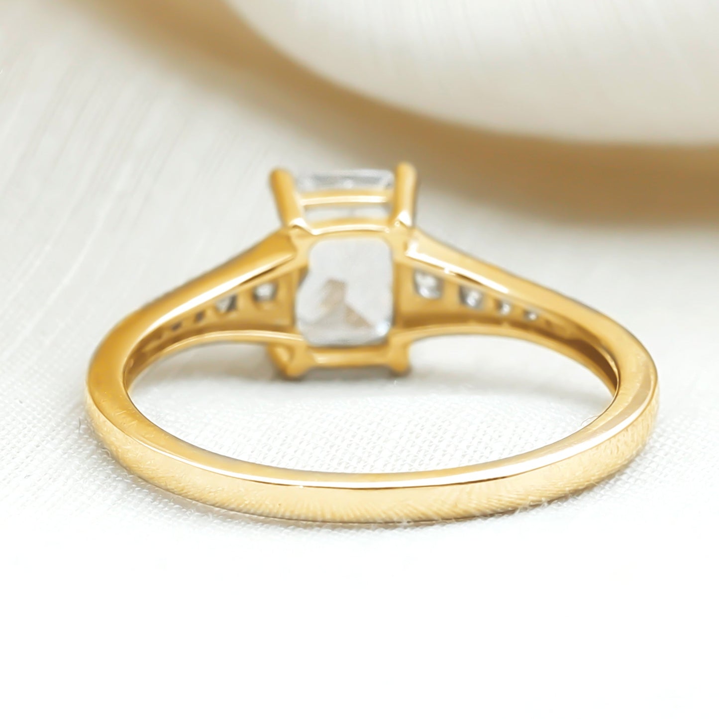 Brilliant Cut 1.7 Carat Lab Grown Diamond Emerald Cut Engagement Ring