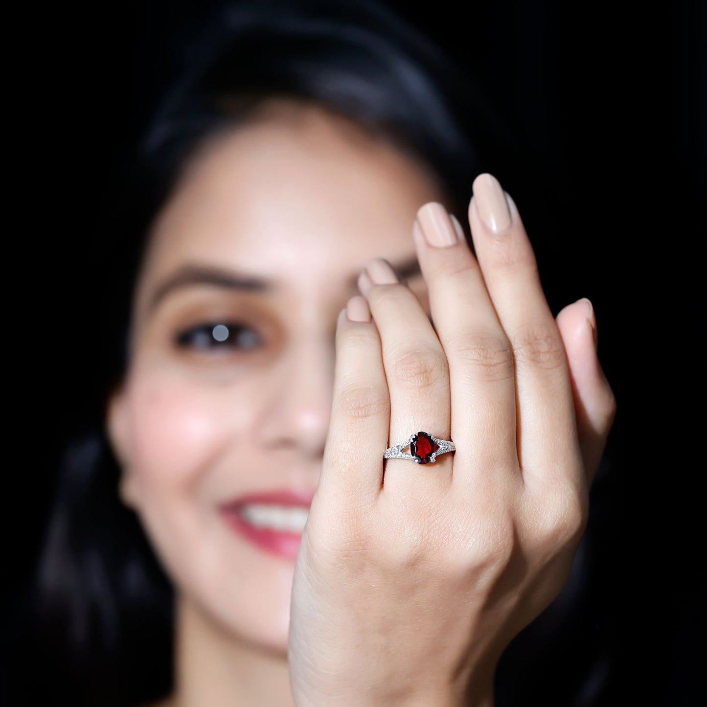 Natural 1.5 Carat Garnet Oval Engagement Ring with Diamond Split Shank