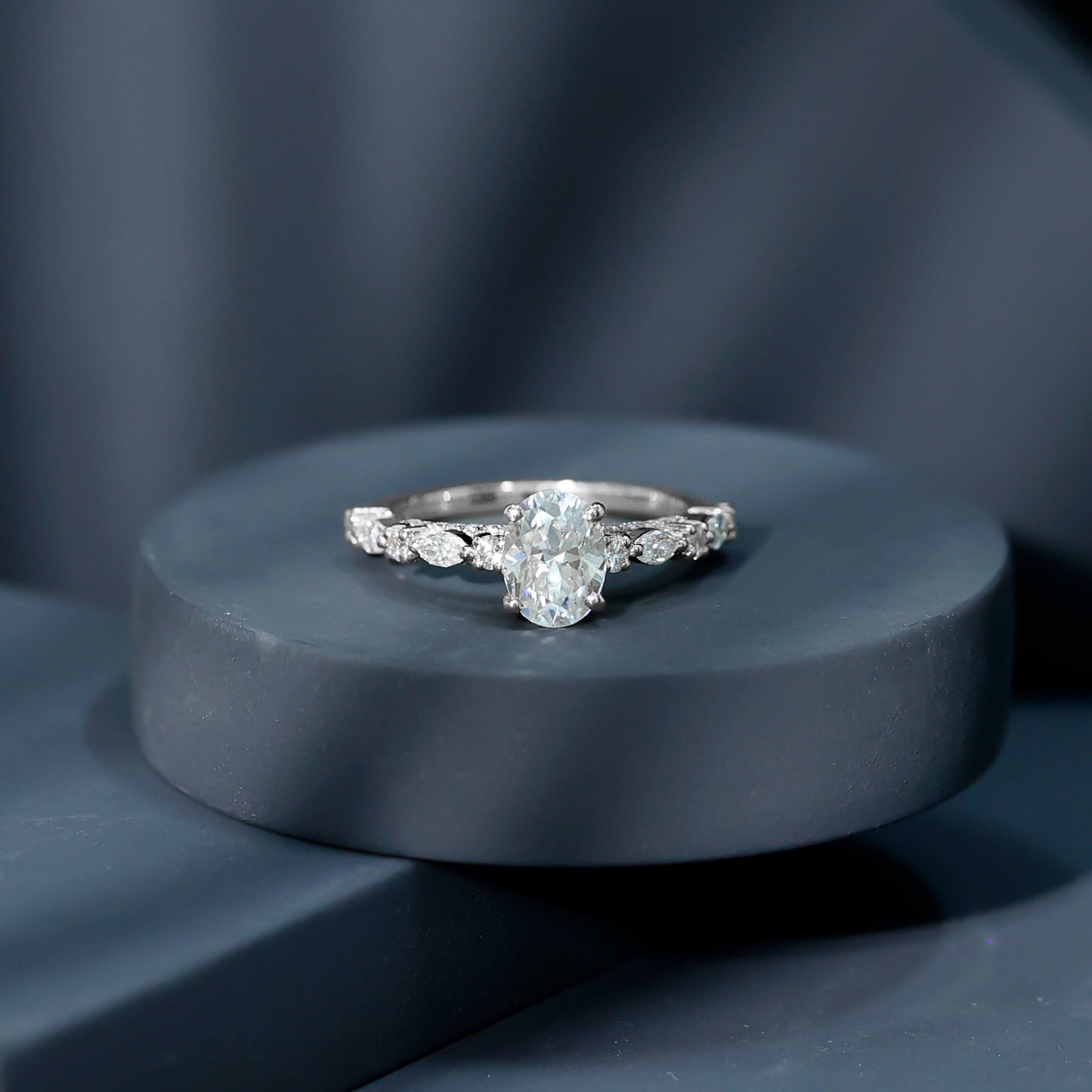 1 Carat IGI Certified Oval Cut Lab Grown Diamond Solitaire Engagement Ring