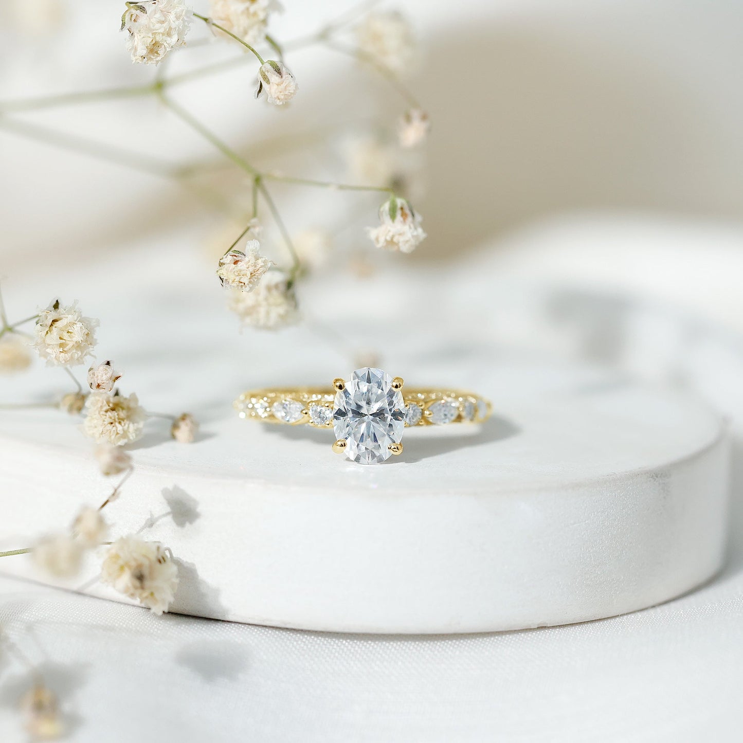 1 Carat IGI Certified Oval Cut Lab Grown Diamond Solitaire Engagement Ring