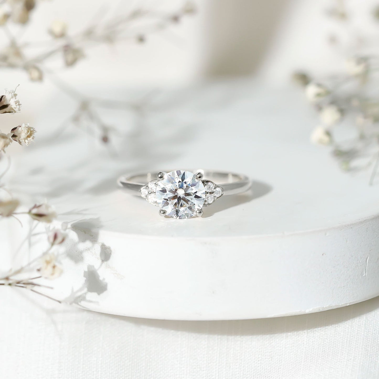Classic Lab Diamond Circle Engagement Ring With Certificate