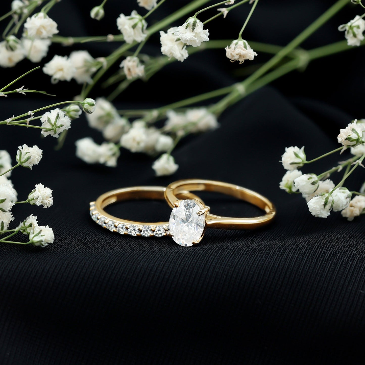 IGI Certified Lab Grown Diamond Oval Engagement Ring with Wedding Band