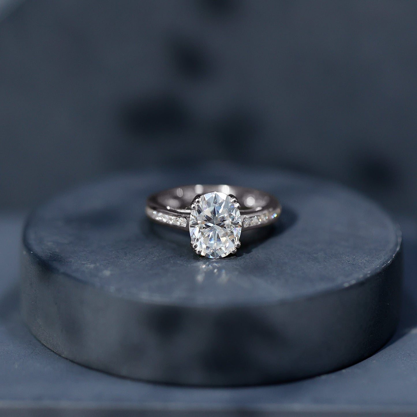Lab Grown Diamond Timeless Engagement Ring With Side Stones