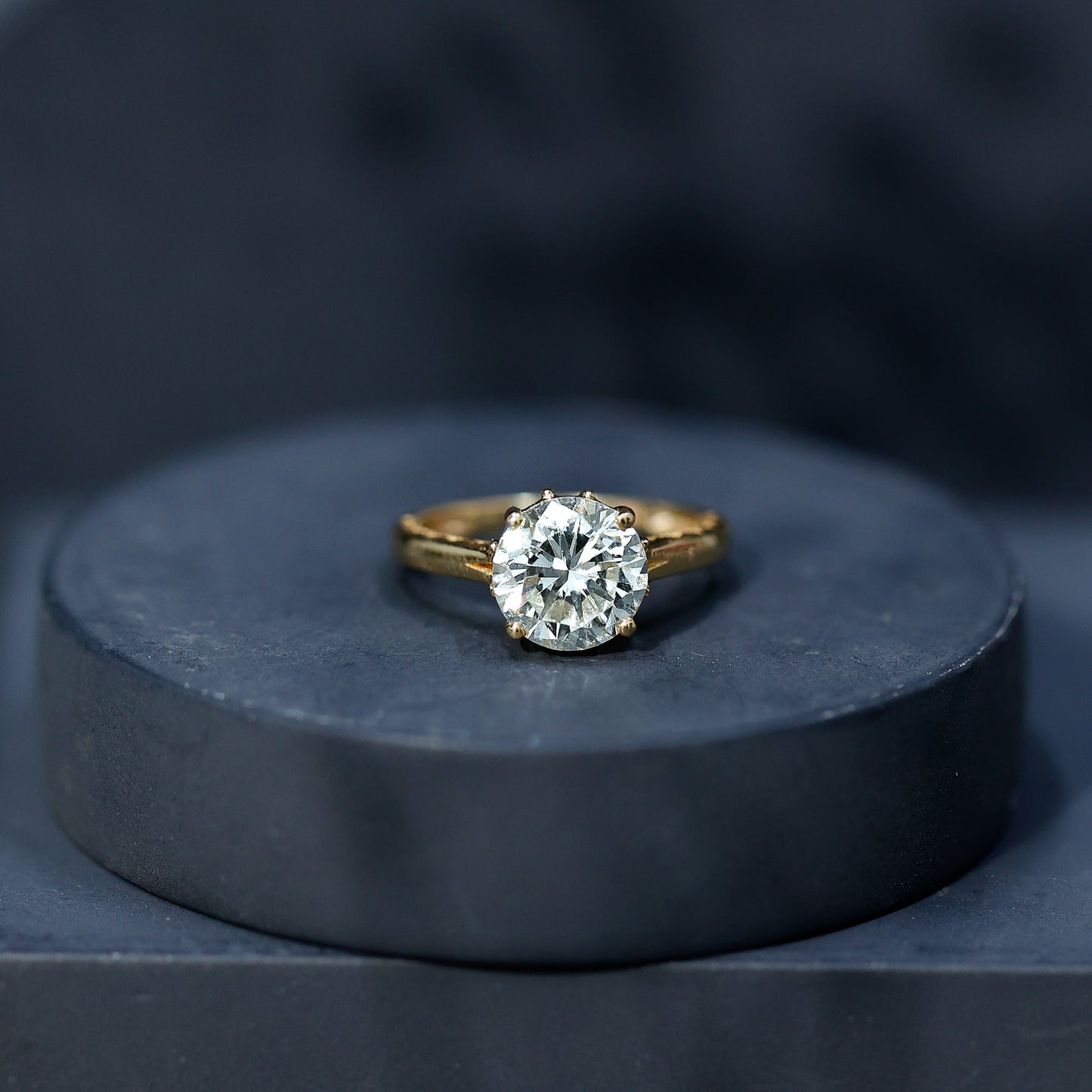 Lab Grown Diamond 2 Carat Round Engagement Ring With Certificate