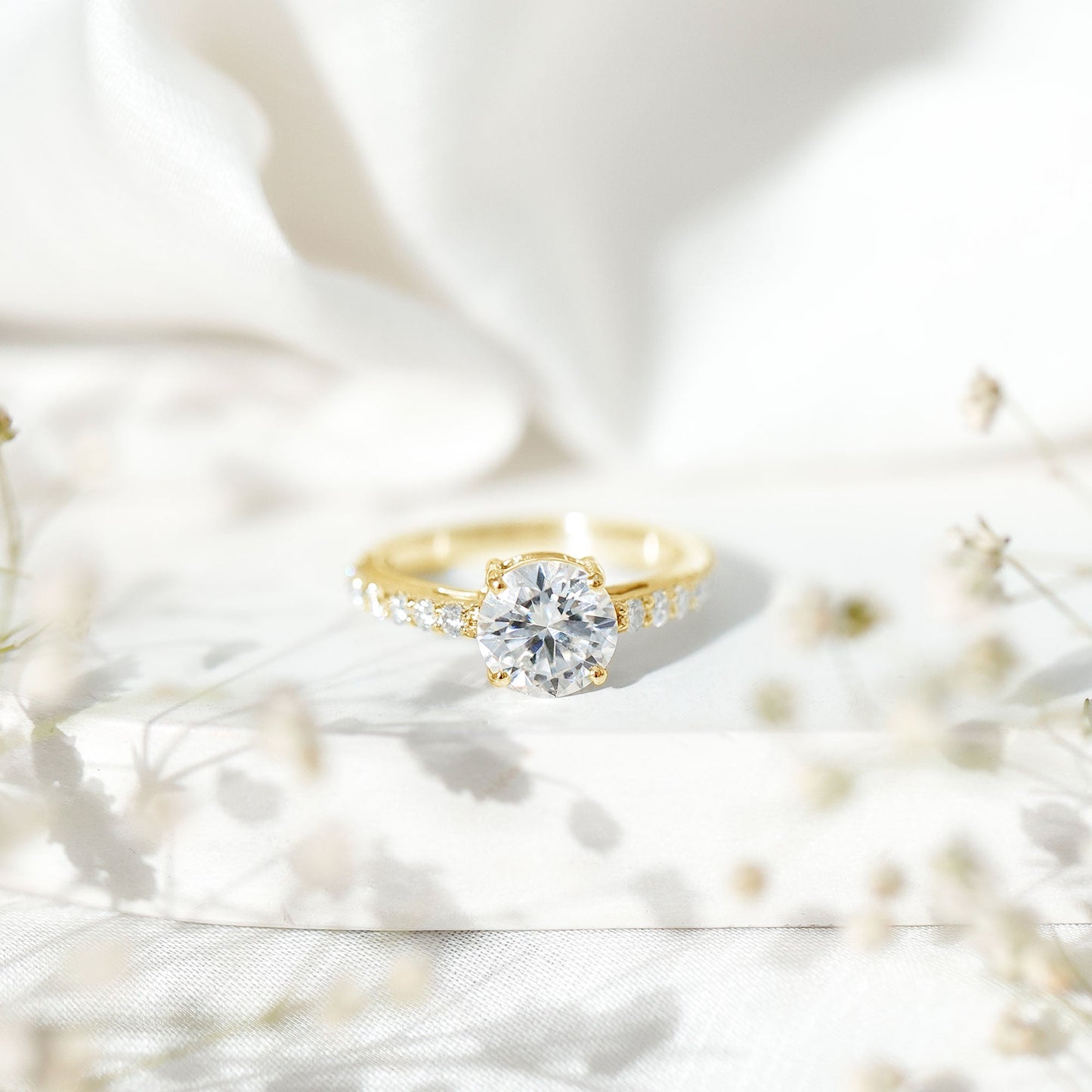 2 Carat Round Shape Moissanite Solitaire Engagement Ring with Certificate
