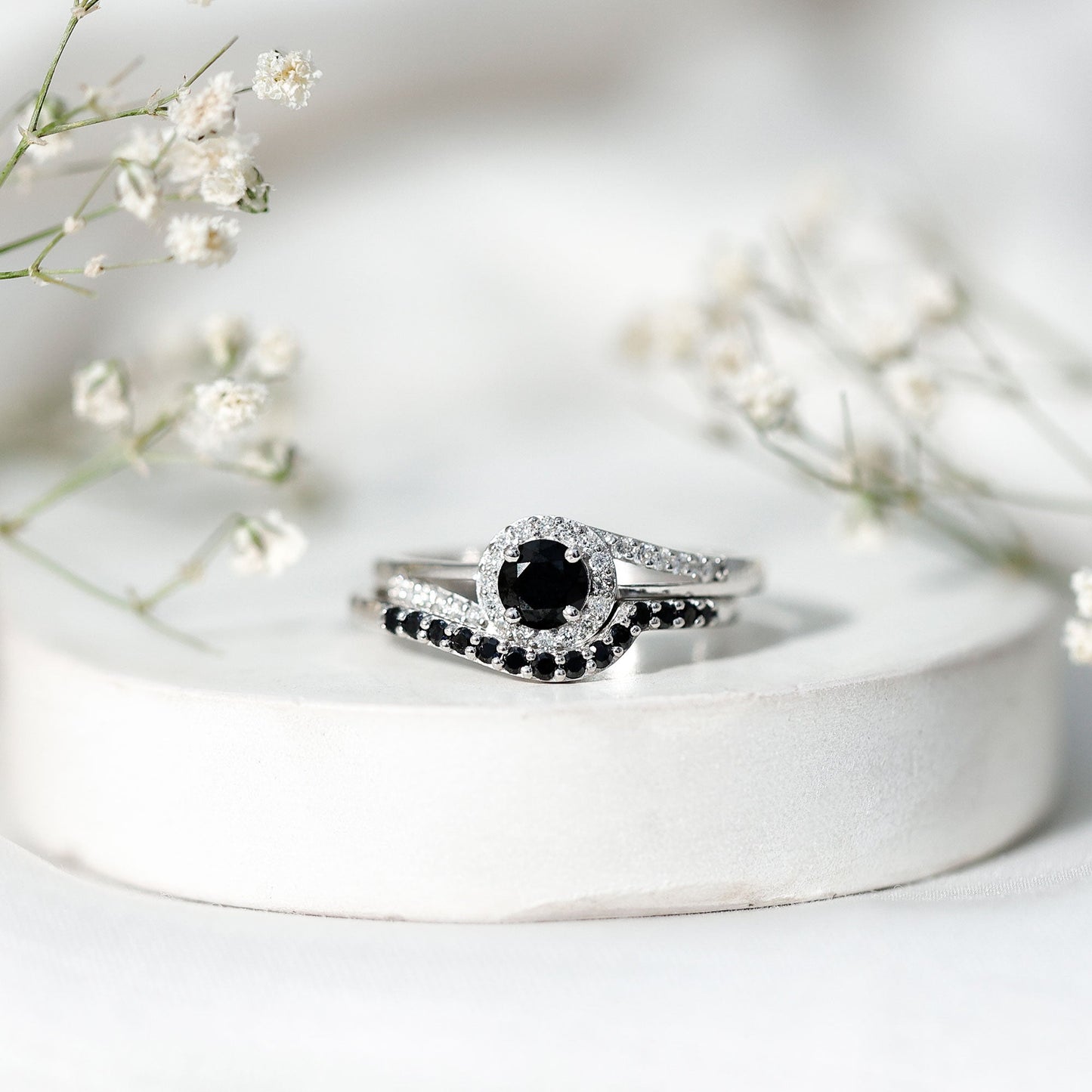 Certified Lab Grown Black and White Diamond Engagement Ring Set for Women