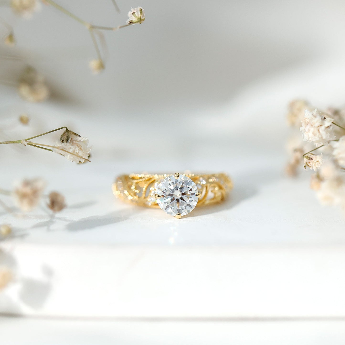 Round Cut Moissanite Vintage Engagement Ring With Diagonal Prongs