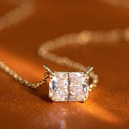 Huitan Temperament Geometric Crystal Cubic Zirconia Pendant Necklace for Women Wedding Accessories Fashion Versatile Jewelry