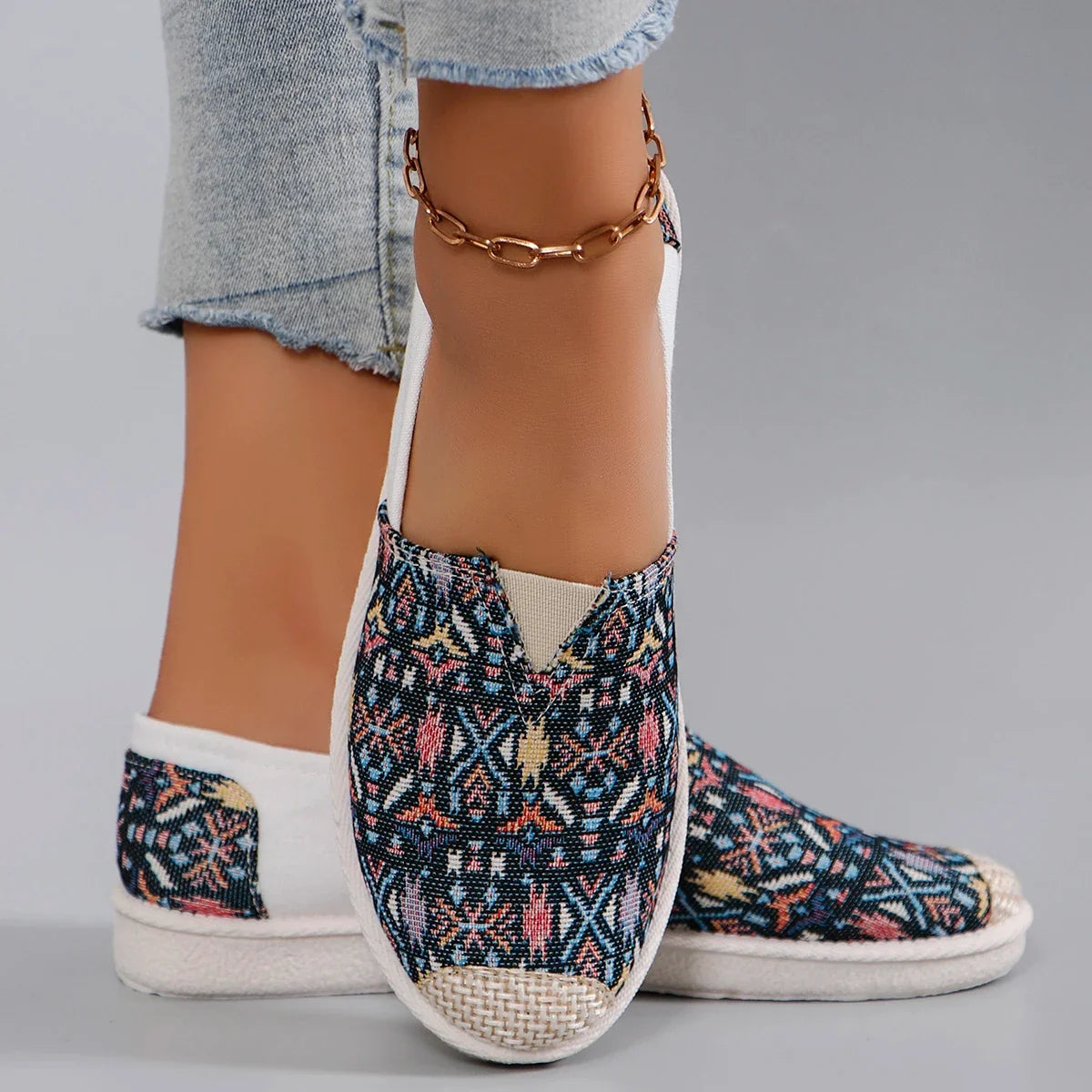 Spring new women's sports shoes, fashionable, breathable, lightweight, non-slip, wear-resistant, casual sports shoes, flat shoes